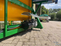 Bulk box tipper Postmus Kistenkantelaar