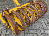 Furrow presses Rumptstad t front drukwiel