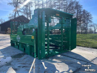Straw spreader for boxes Spread-a-Bale Maxi stroverdeler