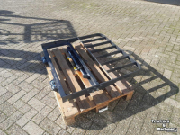 Diverse used spare-parts Baoli SIDESHIFTBORD FEM2 2500 KG