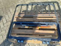 Diverse used spare-parts Baoli SIDESHIFTBORD FEM2 2500 KG