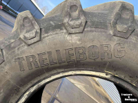 Wheels, Tyres, Rims & Dual spacers Trelleborg 600/65R28 99% TM 800