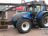 Tractor Valtra T202 Direct met FMV 490 kraan