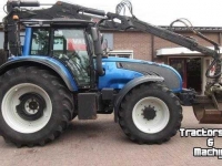 Tractors Valtra T202 Direct met FMV 490 kraan