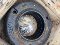 Diverse new spare-parts New Holland 50 KG wielgewichten 718471010