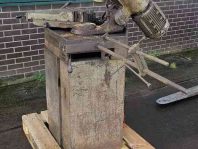 Other machines and accessories for the workshop and yard  250