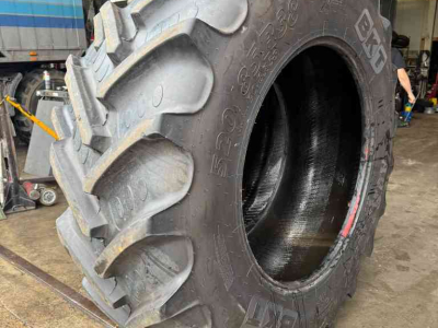 Wheels, Tyres, Rims & Dual spacers BKT 520/85R38 (20.8R38)