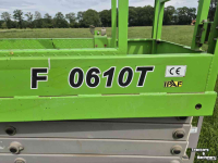 Articulated platforms  Fronteq FS0610T Schaar hoogwerker rups
