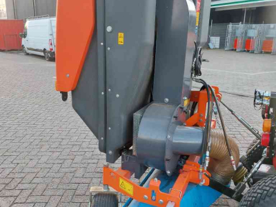 Sweepers and vacuum sweepers GKB Lc150