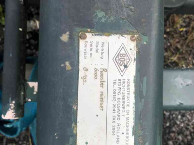 Mowing arm with mowing bucket Bos 6000