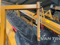 Telescopic storeloader Breston Z15-80XW Hallenvuller