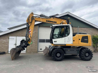 Excavator mobile Liebherr A916 met draaikantelstuk