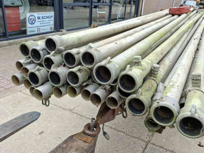 Irrigation pipes  Beregeningsbuizen 32 stuks 6 meter lang