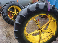 Wheels, Tyres, Rims & Dual spacers Vredestein 16.8 R38