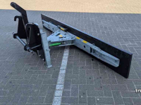 Rubber yard scraper Zocon 1.80 mtr Giant + 3-punts aansluiting / Rubberschuif / Modderschuif / Erfschuif / Mestschuif / Sneeuwschuif