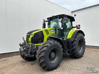 Tractor Claas Axion 830 Night Edition