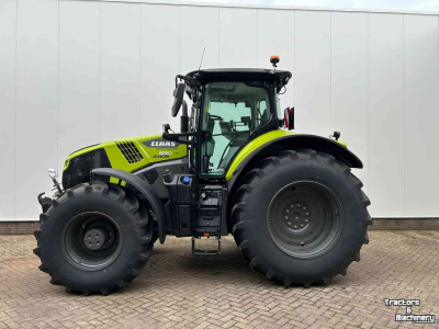 Tractor Claas Axion 830 Night Edition