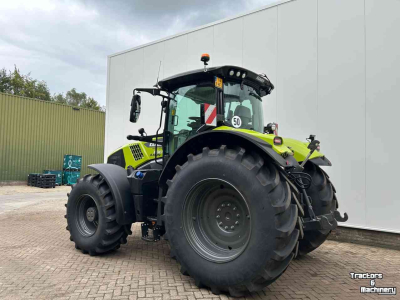 Tractor Claas Axion 830 Night Edition