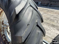 Wheels, Tyres, Rims & Dual spacers Ford 18.4R38