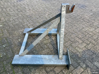 Other attachments and accessories  Werktuigenbok met haak