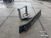 Rubber yard scraper Weidemann hydr. voerschuif 1800 mm