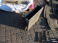 Used parts for tractors International comforr 2000 cabine