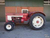 Tractor International 946 2wd 5900uur!