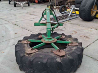 Feed sweeper wheel Holaras aanschuifband