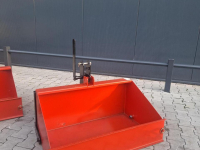 Tractor tipping boxes  Nieuwe grondbak t.b.v. mini tractor budgetlijn scherpe prijs