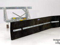 Rubber yard scraper Qmac 210 MECH SCHUIN + HOEK EURO