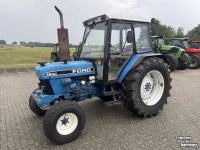 Tractor Ford 4830 16-speed Dual Power