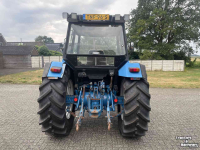 Tractor Ford 4830 16-speed dual power