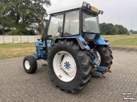 Tractor Ford 4830 16-speed dual power