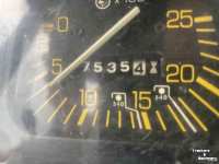 Tractor Ford 4830 16-speed dual power