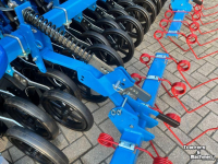 Seedbed combination Lemken Saphir 9/300 i.c.m. Lemken Zirkon 8