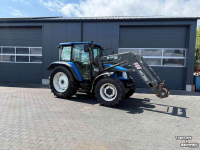 Tractor New Holland TL 80 A met voorlader