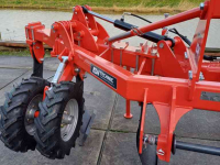 Deep subsoiler ADV Technik woeler in V vorm