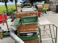 Sorting machine Schouten AS 80 met afvoerbanden 80x100 xeven