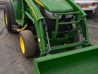 Front-end loader John Deere 3045R