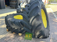 Wheels, Tyres, Rims & Dual spacers Vredestein 600/70R28 Traxion