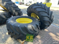 Wheels, Tyres, Rims & Dual spacers Vredestein 600/70R28 Traxion