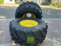 Wheels, Tyres, Rims & Dual spacers Vredestein 600/70R28 Traxion