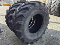 Wheels, Tyres, Rims & Dual spacers Vredestein 600/70R28 Traxion XXL banden 12/23mm
