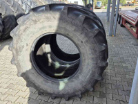 Wheels, Tyres, Rims & Dual spacers Vredestein 600/70R28 Traxion XXL banden 12/23mm