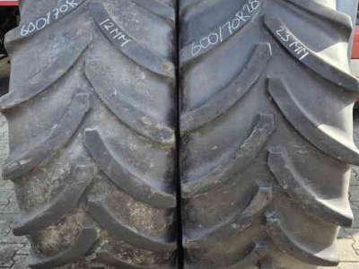Wheels, Tyres, Rims & Dual spacers Vredestein 600/70R28 Traxion XXL banden 12/23mm
