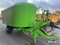 Vertical feed mixer Faresin Voermengwagen