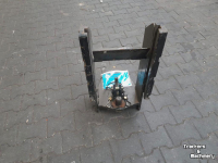Diverse used spare-parts Massey Ferguson SNELVERSTEL TREKHAAK