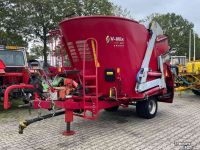 Vertical feed mixer BVL V-Mix 12 LS Voermengwagen Voermachines