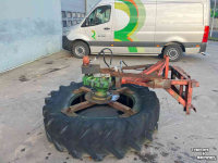 Feed sweeper wheel  Voerbandveger hydraulisch aangedreven