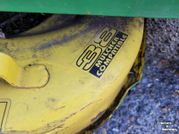 Ride-on mower John Deere zitmaaier LT 133